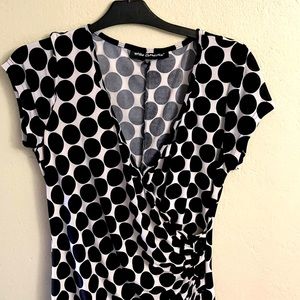 Mlle Gabrielle size M knee length dress